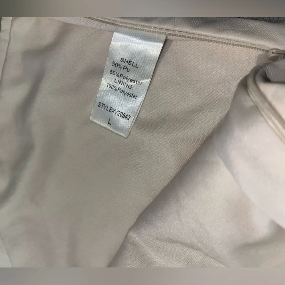 DO+BE Soft Cream Skort - Picture 4 of 4